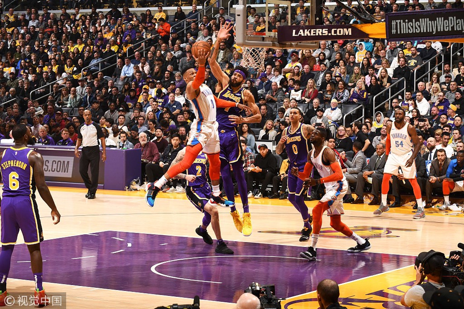 瑞典中锋亚 瑞典中锋亚