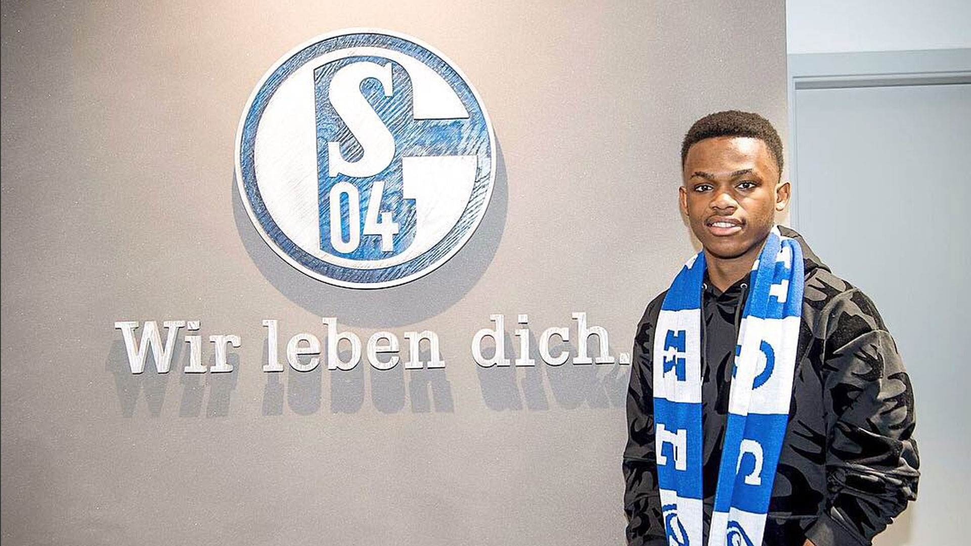 荷兰队前锋 荷兰队前锋